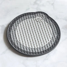 Load image into Gallery viewer, Nesting Silicone Trivets