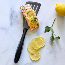 Load image into Gallery viewer, Silicone Fish Spatula
