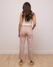 Load image into Gallery viewer, Chloe Straight Jeans/Pink Sand
