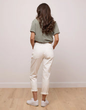 Load image into Gallery viewer, Malia Relaxed Jeans/Pearl
