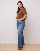 Load image into Gallery viewer, Lily wide Leg Jeans/Faded
