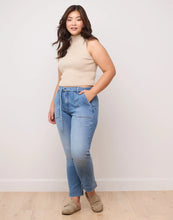 Load image into Gallery viewer, Malia Relaxed Jeans/Blue D&#39;Azure
