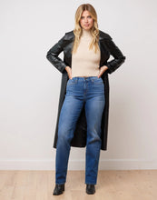 Load image into Gallery viewer, Chloe Straight Jeans/Everyday Blue
