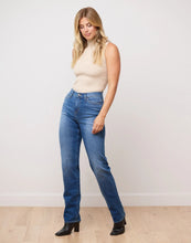 Load image into Gallery viewer, Chloe Straight Jeans/Everyday Blue
