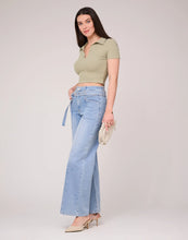 Load image into Gallery viewer, Lily Wide Leg Jeans/Cottage Blue
