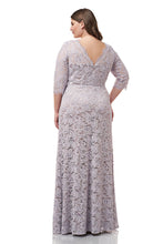 Load image into Gallery viewer, 3/4 sleeve lavender long gown Size 16 Dusty Lavender
