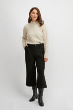 Load image into Gallery viewer, Cropped stretch pant/black
