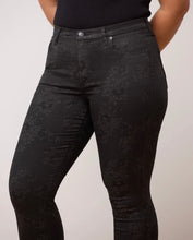 Load image into Gallery viewer, Rachel Skinny Jeans/Black Floral
