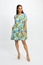 Load image into Gallery viewer, Short sleeve shift dress/Costa Rica Palm
