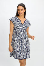 Load image into Gallery viewer, knit print dress/Navy combo
