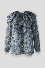 Load image into Gallery viewer, Blouse - Silk Floral LS
