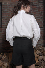 Load image into Gallery viewer, Blouse - Cotton Ruffle Collar LS

