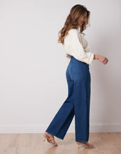 Load image into Gallery viewer, Lily wide leg jeans/crystal rinse
