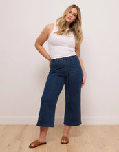 Load image into Gallery viewer, Lily Wide Leg Jeans/Deep Sea
