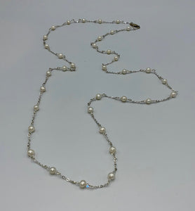 Long Pearl & Silver Chain necklace