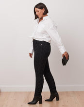 Load image into Gallery viewer, Rachel Skinny Jeans/Black Snakeskin
