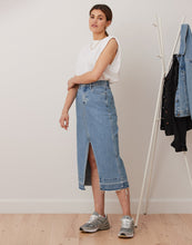 Load image into Gallery viewer, Denim a-line skirt with front slit/Jude

