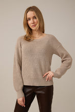 Load image into Gallery viewer, Knit crew neck/fawn
