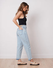 Load image into Gallery viewer, Chloe Straight Jeans/Betty
