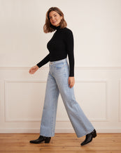 Load image into Gallery viewer, Lily wide leg jeans/Dawson
