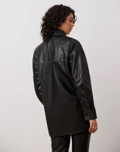 Load image into Gallery viewer, OVERSIZED VEGAN LEATHER OVERSHIRT /BLACK

