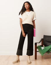 Load image into Gallery viewer, Lily Wide Leg Jeans/DeepBlack
