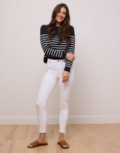 Load image into Gallery viewer, Rachel skinny jeans/awhite
