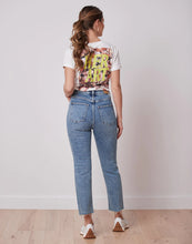Load image into Gallery viewer, Emily Slim Jeans/Vogue
